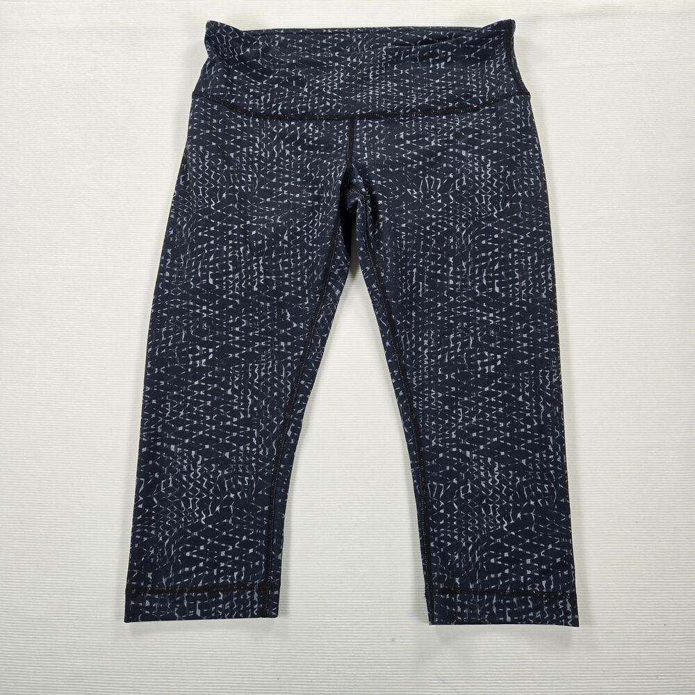 Lululemon Mid Rise True Self Crop Samba Snake Battleship Black‎ Leggings Size 8